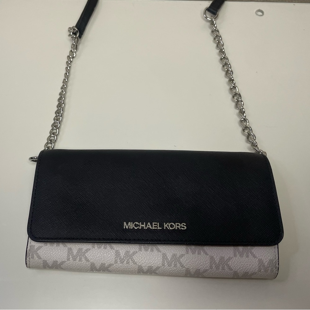 Michael Kors Wallet crossbody